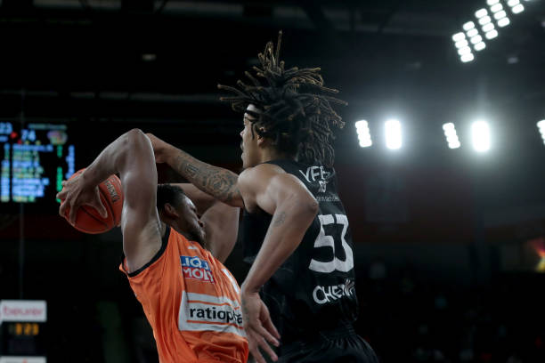 我们期待更 我们期待更