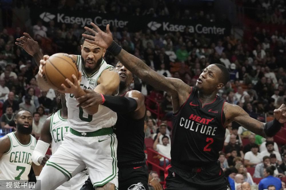 场上更加专 场上更加专