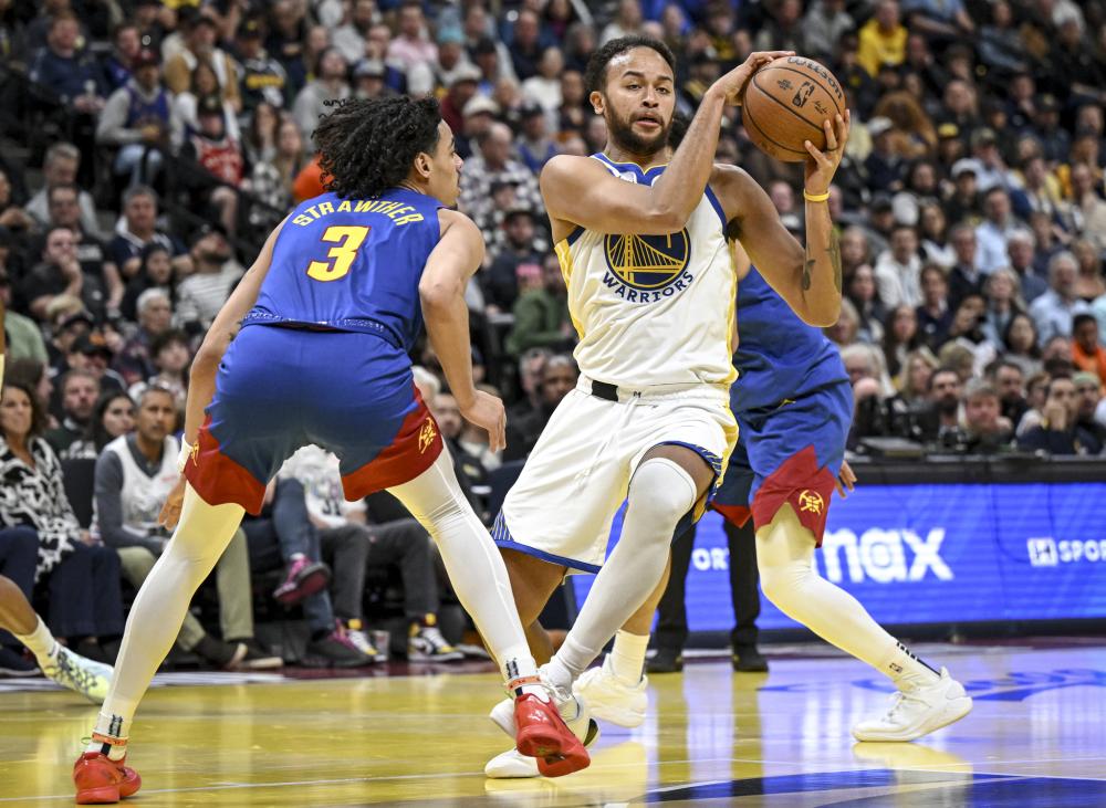 曼联再次陷 曼联再次陷