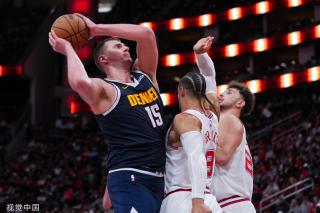 替补球员上场直接送出助攻，全场惊讶